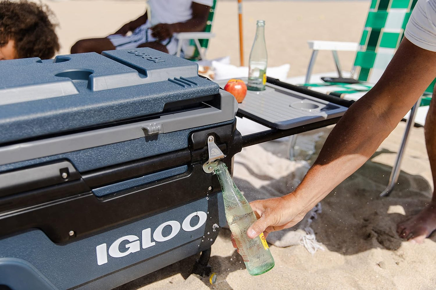 Multifunctional Thermal Cooler for Camping, Beach, and Outings [FREE SHIPPING]